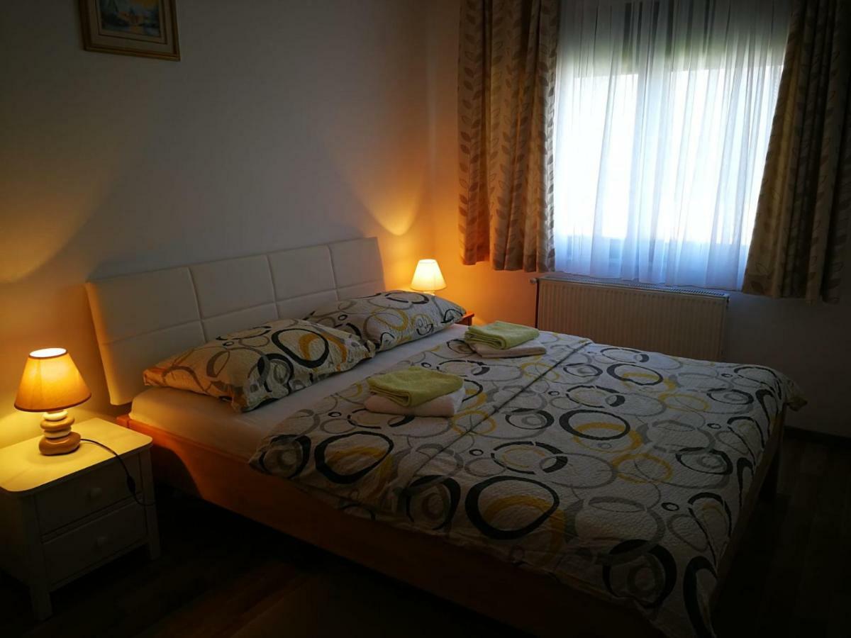 Apartman Marija Brajdic ราโควิซา ภายนอก รูปภาพ