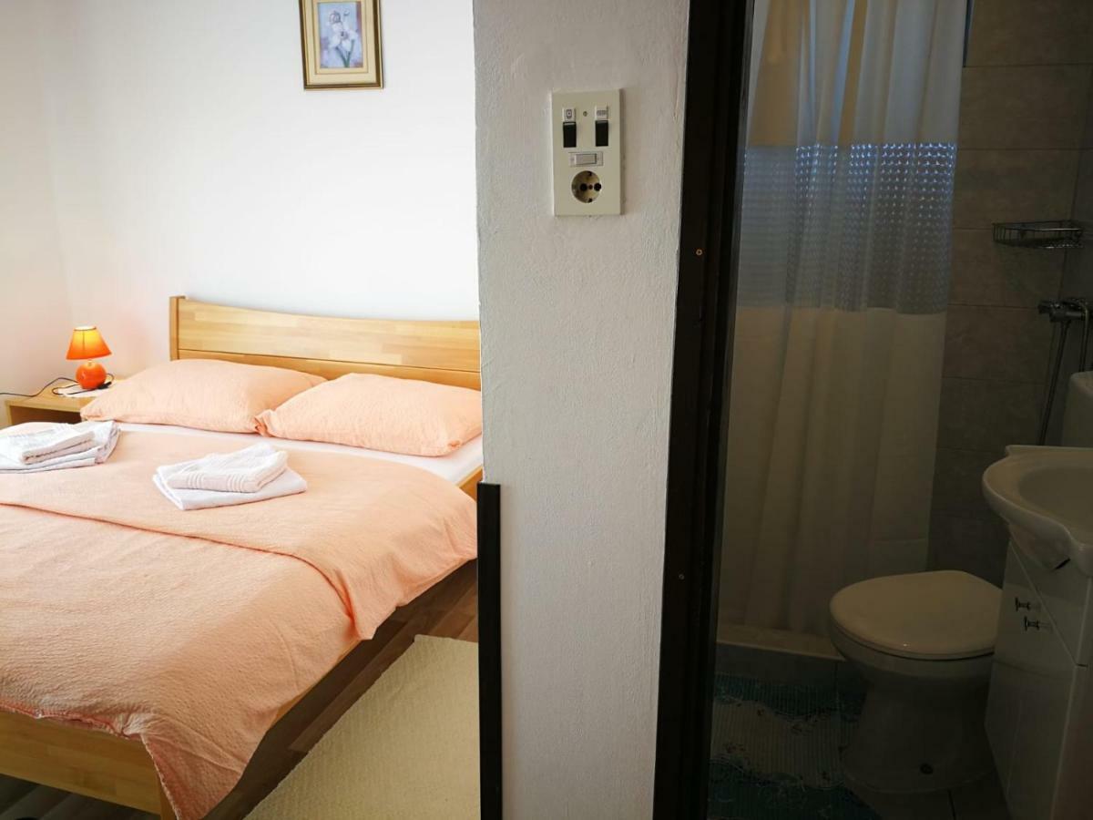 Apartman Marija Brajdic ราโควิซา ภายนอก รูปภาพ