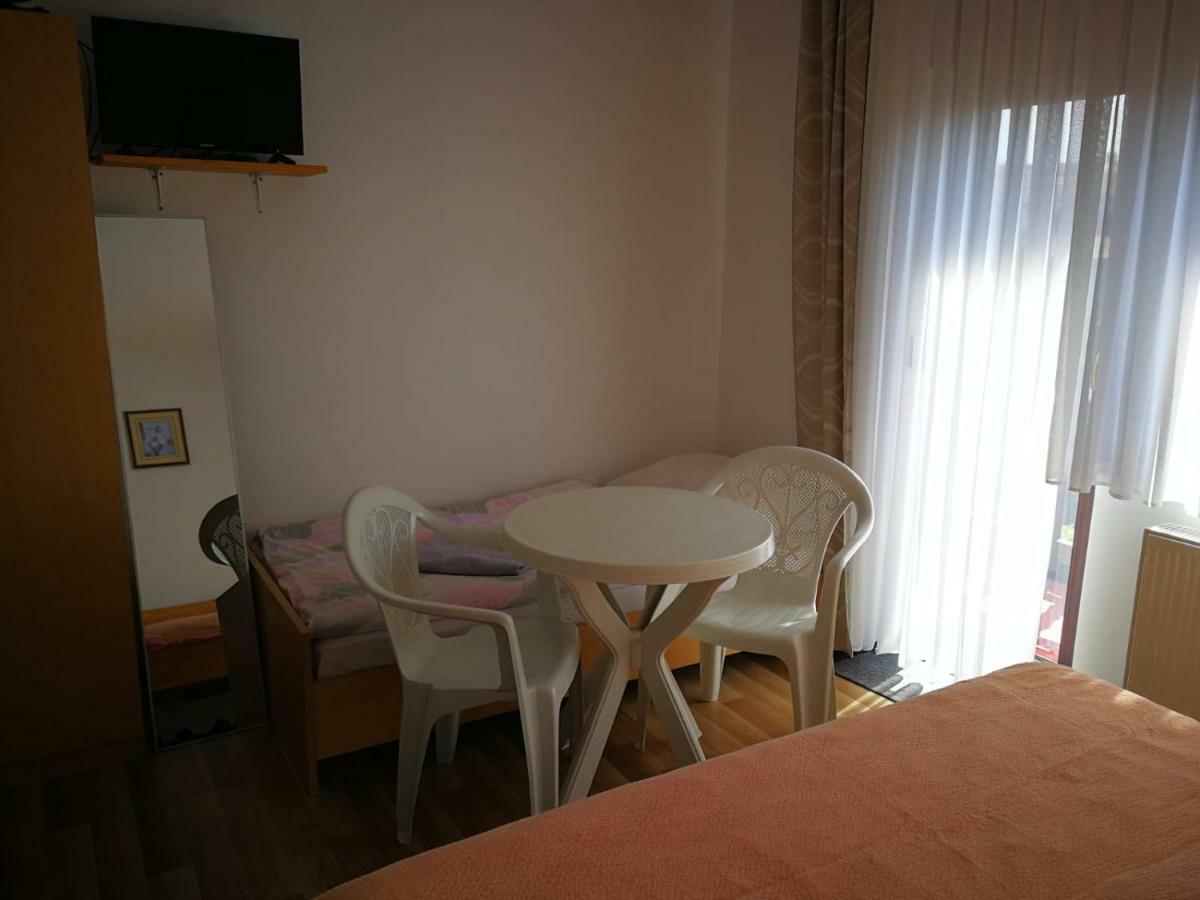 Apartman Marija Brajdic ราโควิซา ภายนอก รูปภาพ
