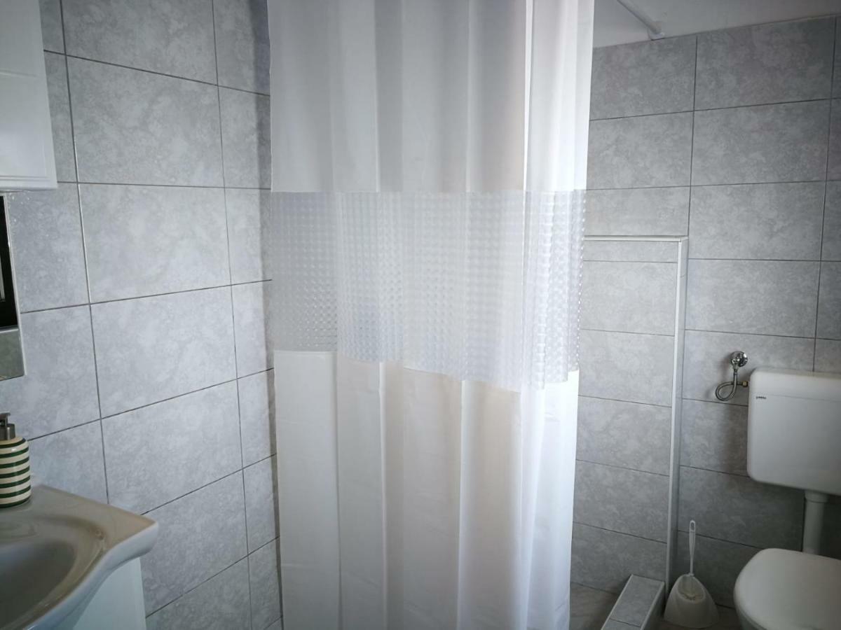 Apartman Marija Brajdic ราโควิซา ภายนอก รูปภาพ